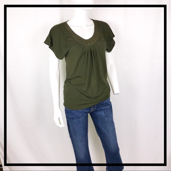 Carolyn Taylor Brand, Statement Neckline Shirt - Picture 2 of 7